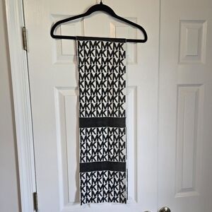 Michael Kors black and white scarf
